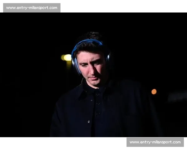 坎比亚索:尤文欧冠小组出线为首要目标,超负荷赛程或缩短球员职业生涯 坎比亚索:尤文欧冠小组出线为首要目标,超负荷赛程或缩短球员职业生涯